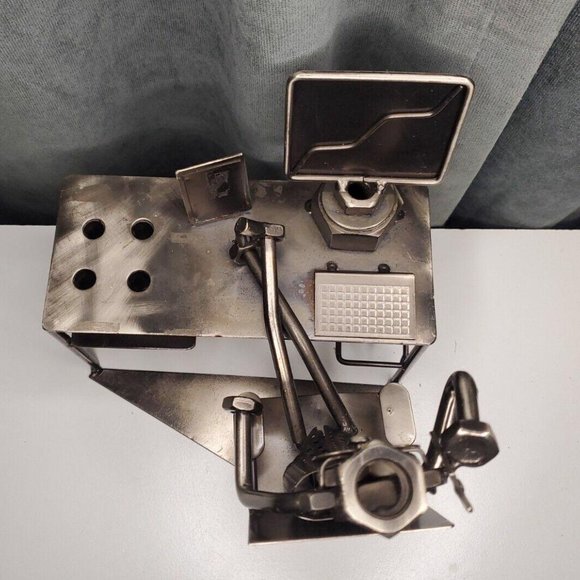 Nuts & Bolts Desk Organizer Sculpture STEELMAN24 Hinz & Kunst, Man at Desk - Picture 9 of 9
